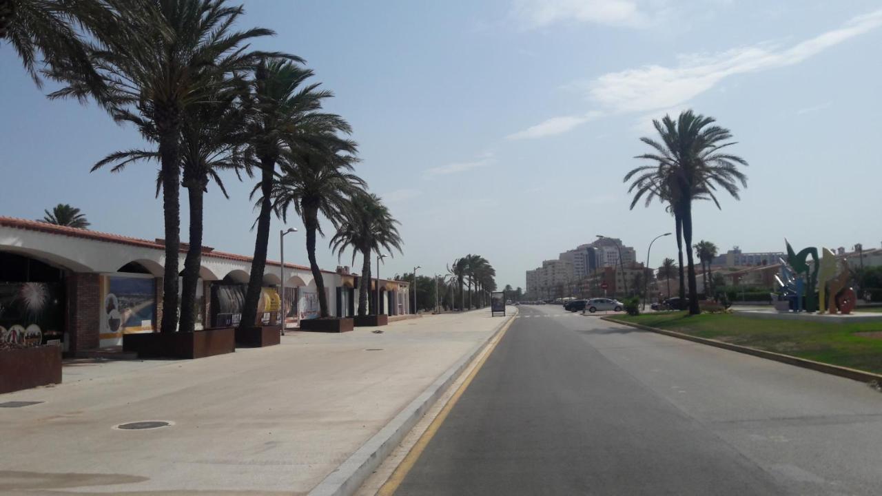 Estudio Karina Beach-4 Empuriabrava Eksteriør billede